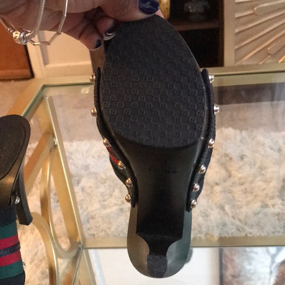 Authentic Vintage Gucci Sandals - Picture 2 of 5